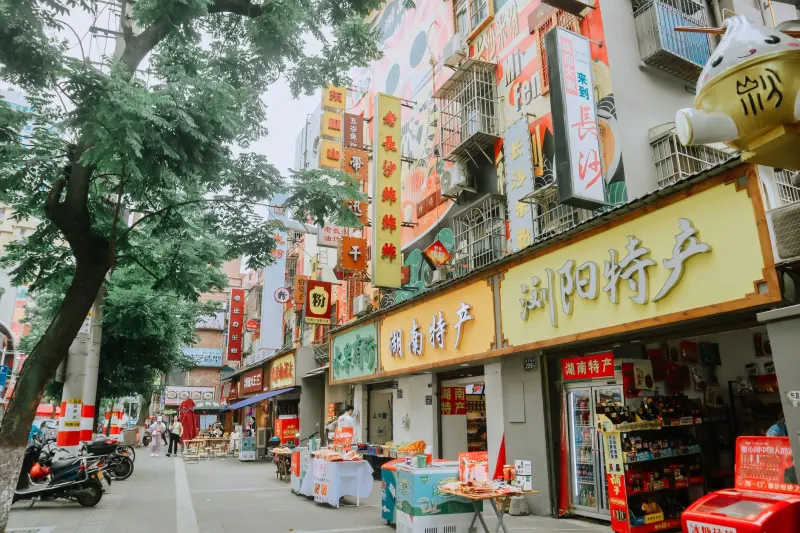 手机壳制造工艺升级对电子配件行业的影响分析