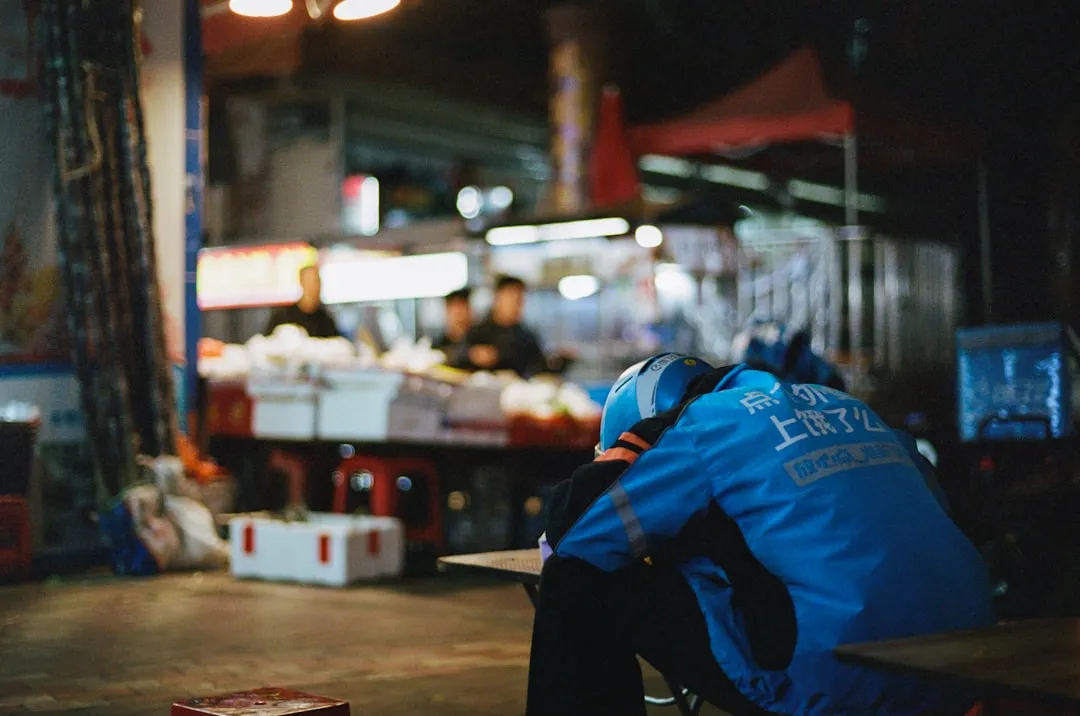 深圳手机壳厂家供应链优化策略：柔性生产与品质管控要点